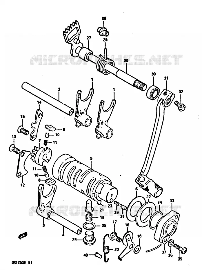 ENSEMBLE DE SELECTION DE VITESSES Suzuki MOTO 125 DR 1984  DR125SE