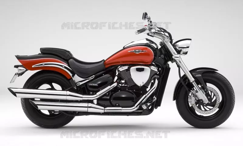 * PHOTOGRAPHIE DE COULEUR VZ800ZK9 * Suzuki MOTO 800 MARAUDER 2005  VZ800K5(E2)